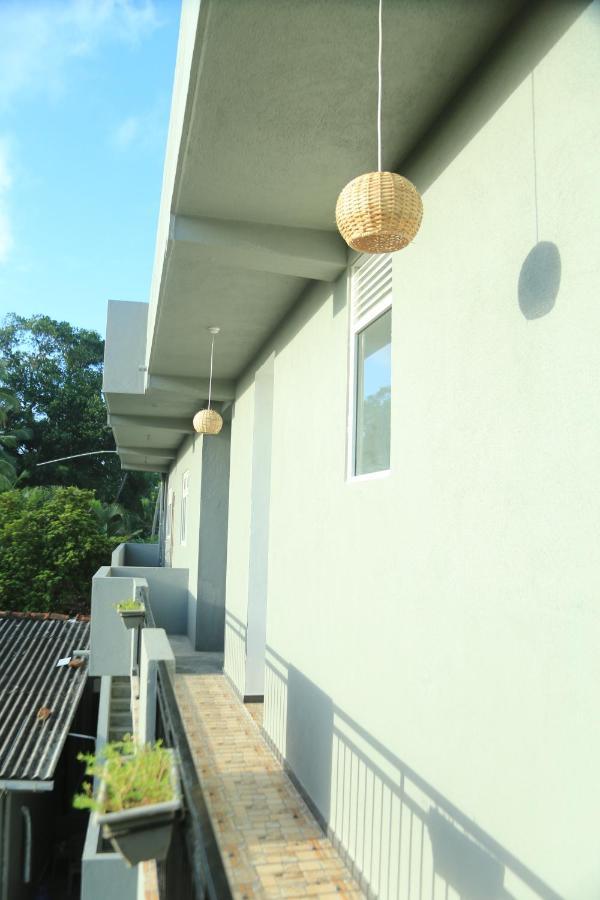 Sri Villa Rest Hikkaduwa Buitenkant foto