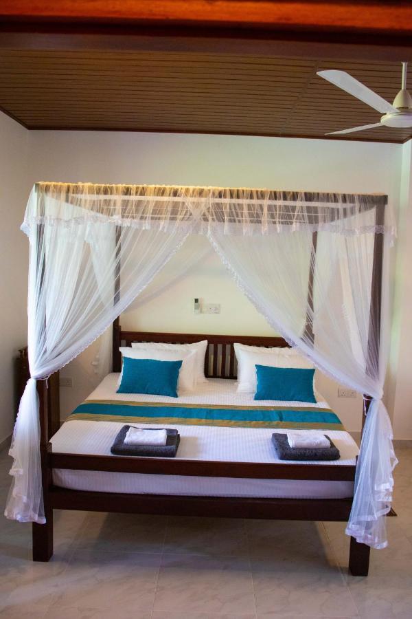 Sri Villa Rest Hikkaduwa Buitenkant foto